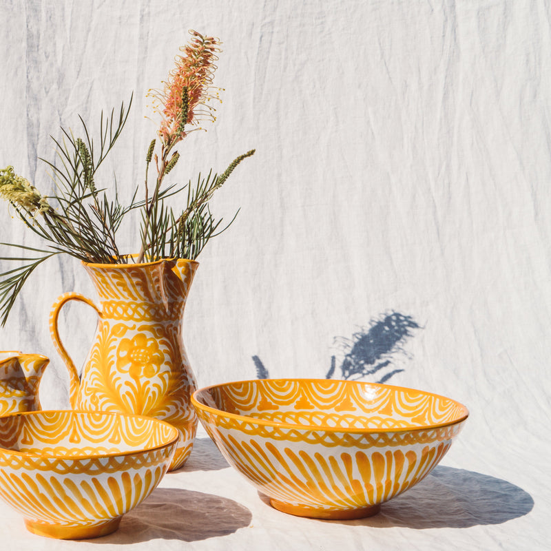 Large bowl with hand painted designs – Pomelo Casa
