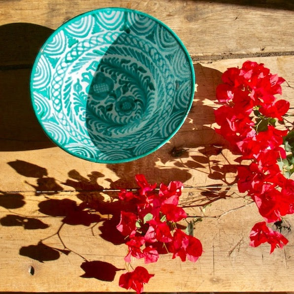 Large bowl with hand painted designs – Pomelo Casa